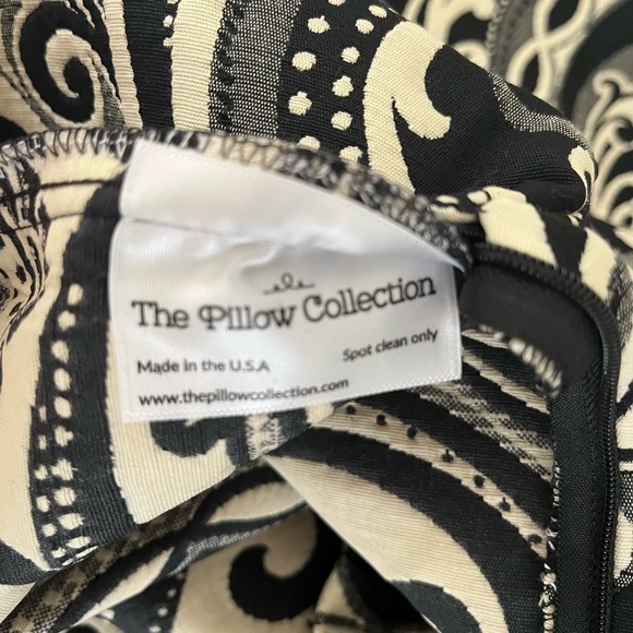 The Pillow Collection Made in USA Pillow Covers 24”x26” Black, Gray, Ivory - Picture 3 of 4